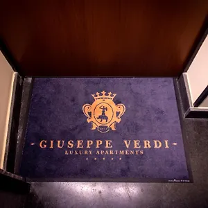 giuseppe-verdi-luxury-apartmens-catania-centro.taorminaitalyhotels.com/